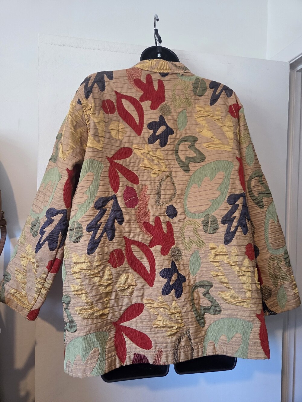 Textured Floral Leaf Pattern Jacket - Picture 4 of 5